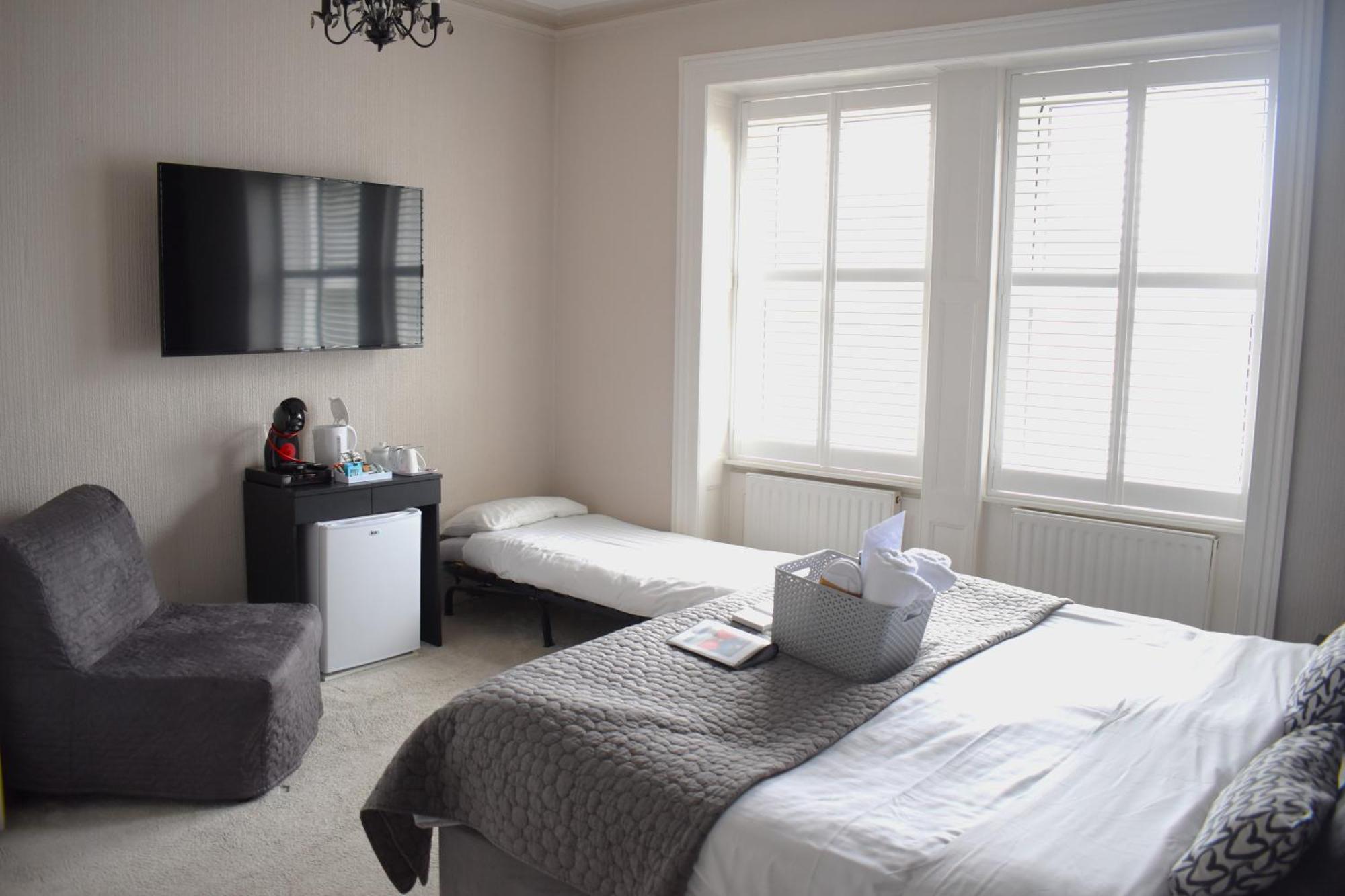 The Ashleigh - Dog Friendly Bed & Breakfast Bournemouth Dış mekan fotoğraf